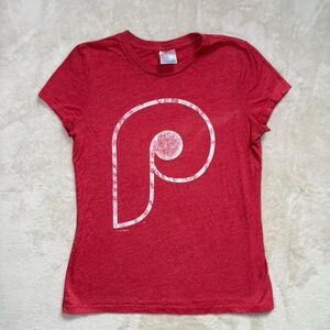 5th & Ocean Red Phillies Graphic Short Sleeve Tshirt Tee